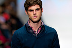 Photo from LG Toronto Fashion Week, Fall/Winter 2009-2010: Bustle Fashion Show