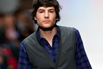 Photo from LG Toronto Fashion Week, Fall/Winter 2009-2010: Bustle Fashion Show