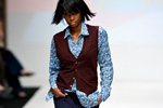 Photo from LG Toronto Fashion Week, Fall/Winter 2009-2010: Bustle Fashion Show