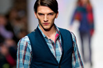 Photo from LG Toronto Fashion Week, Fall/Winter 2009-2010: Bustle Fashion Show