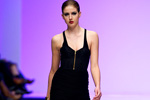 Photo from LG Toronto Fashion Week, Fall/Winter 2009-2010: Carlie Wong Fashion Show