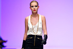 Photo from LG Toronto Fashion Week, Fall/Winter 2009-2010: Carlie Wong Fashion Show