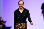 Photo from LG Toronto Fashion Week, Fall/Winter 2009-2010: Carlie Wong Fashion Show