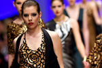 Photo from LG Toronto Fashion Week, Fall/Winter 2009-2010: Carlie Wong Fashion Show